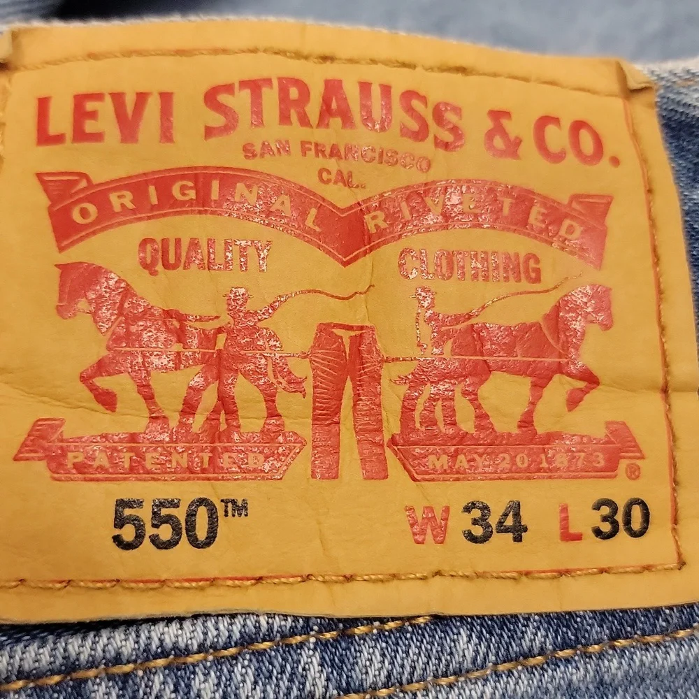 Levi's Men's Blue Jeans Relaxed FIT 550 New With Tags Size 34 X 30